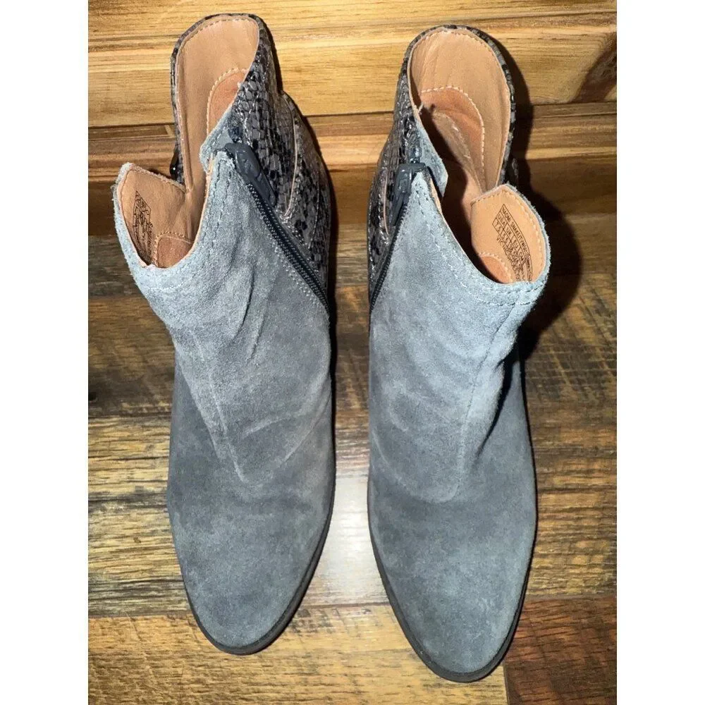 Vionic Naomi Snake Embossed Booties Boots Shoes‎ Size 7.5